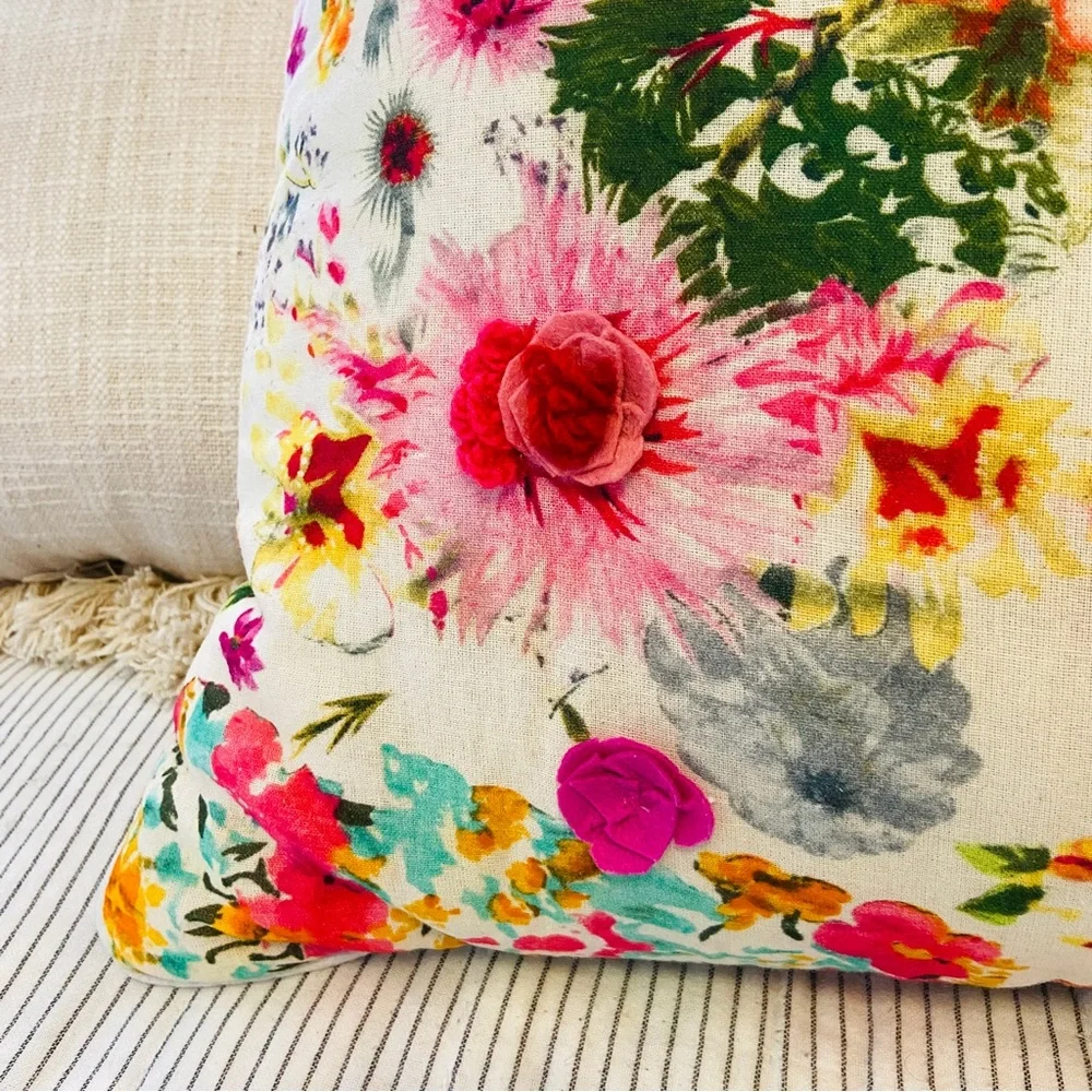 Watercolor 3D Floral Throw Pillow 25